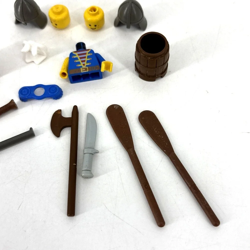 Vtg Lego PIRATES Knights Parts Pieces Fodder Eldorado Fortress‎ Admiral Etc